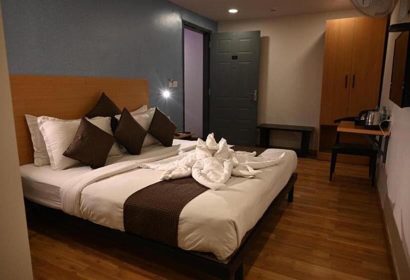 高级大房间, Alchemy Suites