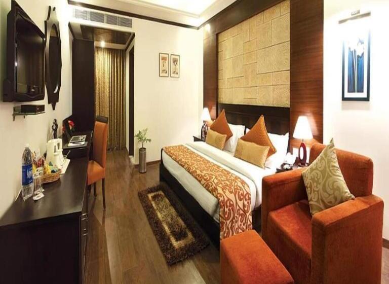 Трехместный Президентский, Comfort Inn Bl