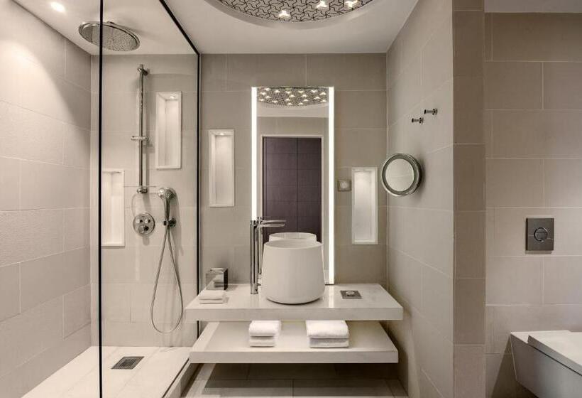 سوئیت اجرایی با تخت کینگ, Rabat Marriott