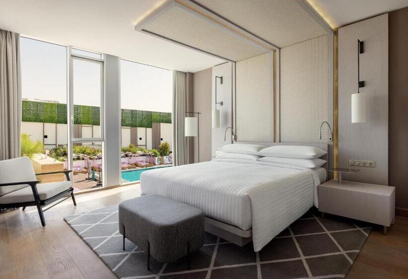 سوئیت اجرایی با تخت کینگ, Rabat Marriott