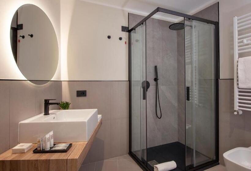 Студия Стандарт, Mem Lodge And Suite