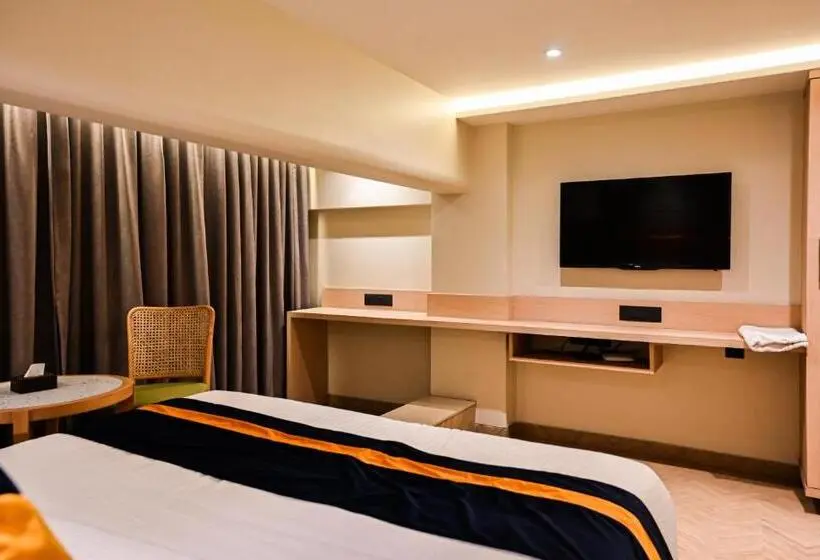 Chambre Deluxe, Suvidha Suites