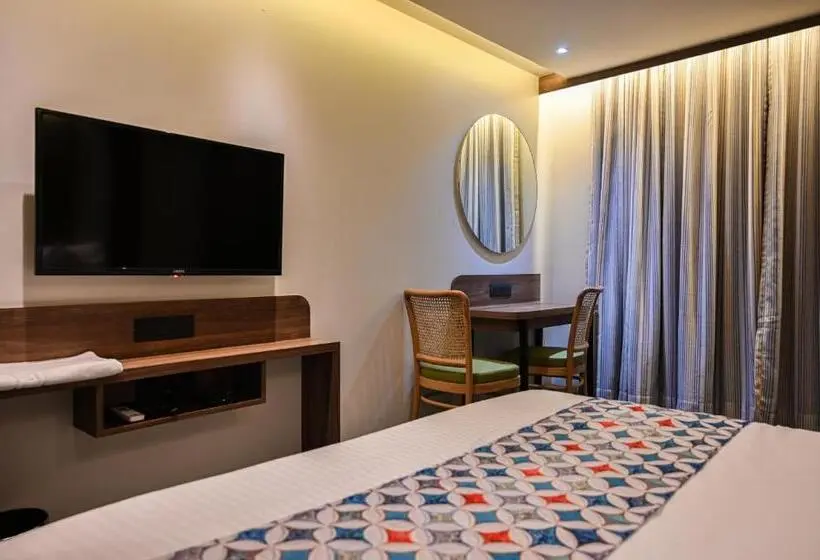 Chambre Deluxe, Suvidha Suites