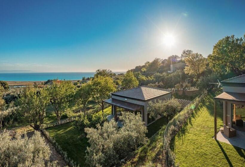 کابین, Hang Loose Cottage Hotel & Resort Gizzeria Calabria