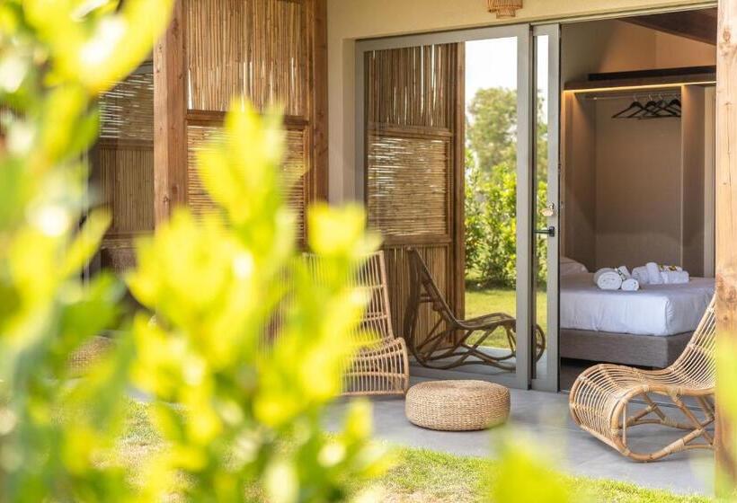 اتاق لوکس خانوادگی, Hang Loose Cottage Hotel & Resort Gizzeria Calabria