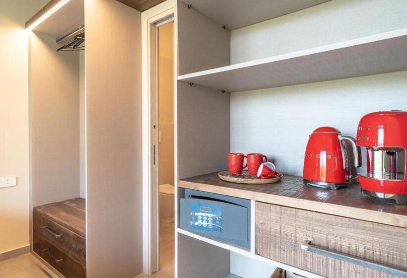 اتاق لوکس خانوادگی, Hang Loose Cottage Hotel & Resort Gizzeria Calabria