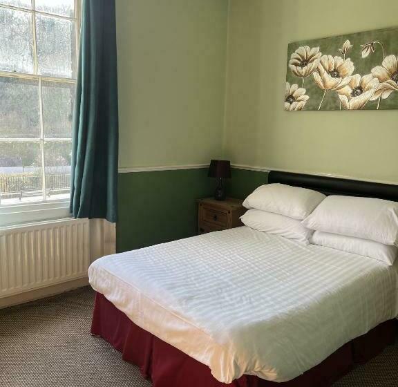 חדר בסיסי, The Tontine Hotel & Bar