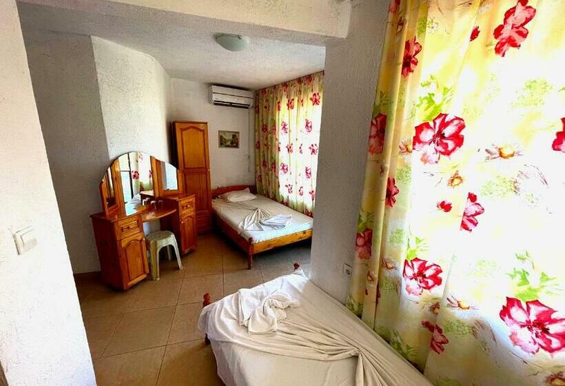 带阳台的豪华间, Angel