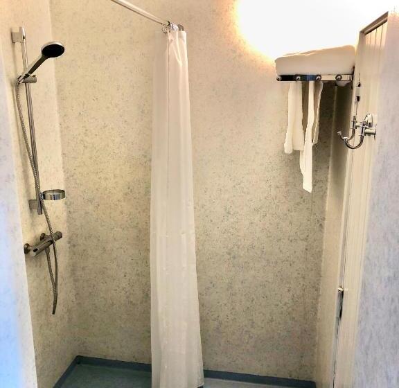Семейный Номер, Färglabbets Bed And Breakfast