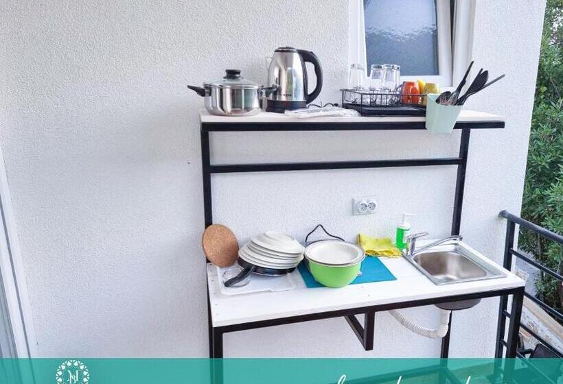 Studio Standard Vue Jardin, Blue Maris