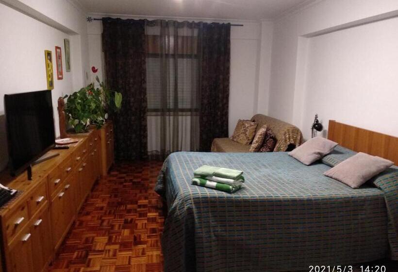 غرفة ديلوكس مطلّة علي الحديقة, Quartos Cesário Verde Massamá