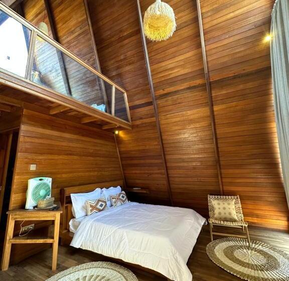 סטודיו משפחתי, Volcano Side Kintamani Bali