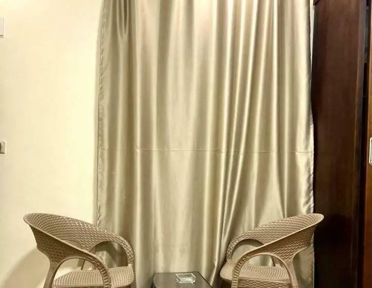 اتاق لوکس یک تخته, Pyramids Gardens Hotel   فندق حدائق الاهرام