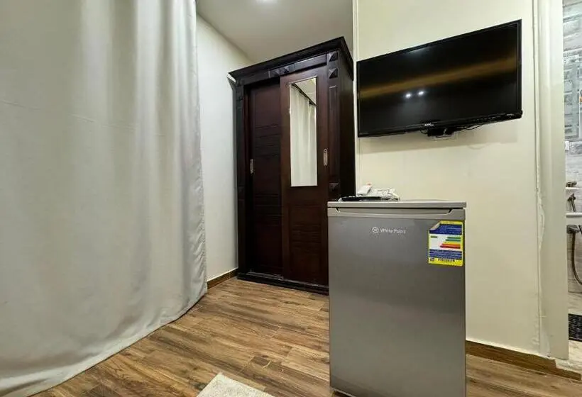 اتاق استاندارد با تخت بزرگ, Pyramids Gardens Hotel   فندق حدائق الاهرام