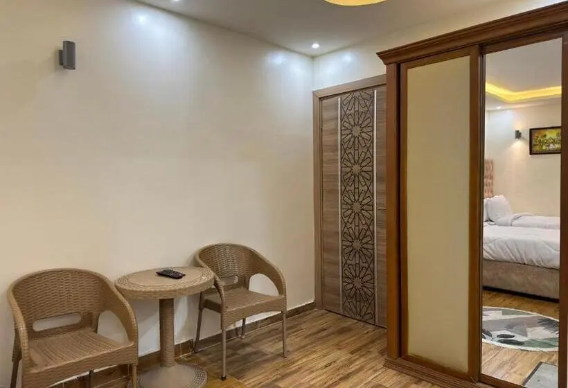 اتاق استاندارد چهار تخته, Pyramids Gardens Hotel   فندق حدائق الاهرام