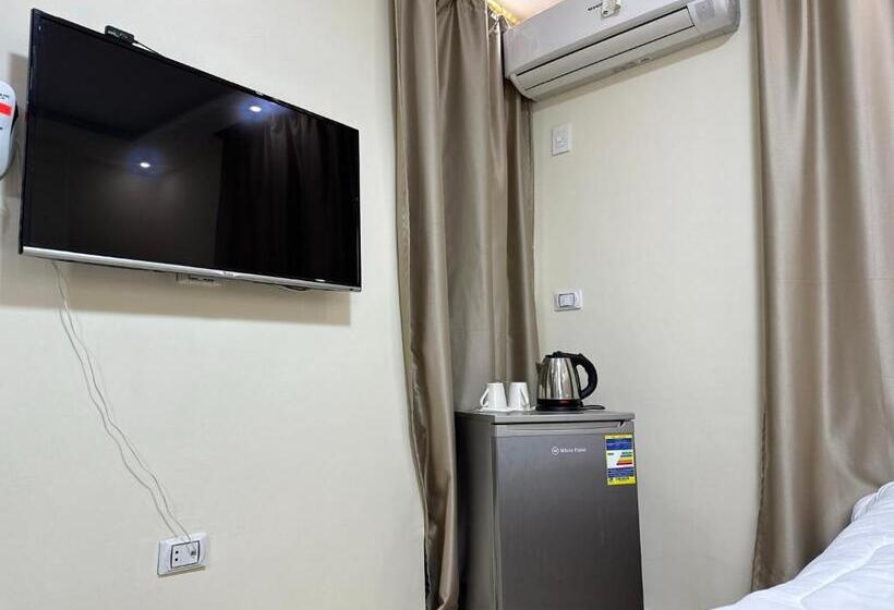 اتاق لوکس با تخت بزرگ, Pyramids Gardens Hotel   فندق حدائق الاهرام