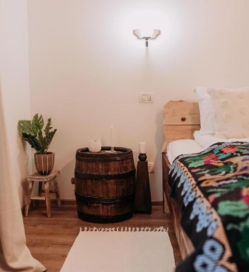 غرفة ديلوكس, Casa De Sub Munte