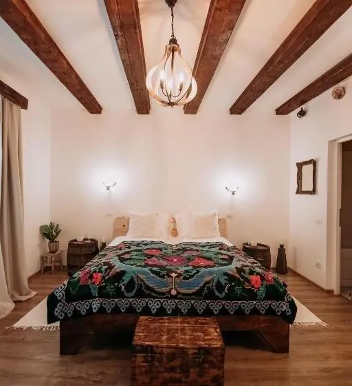 デラックスルーム, Casa De Sub Munte