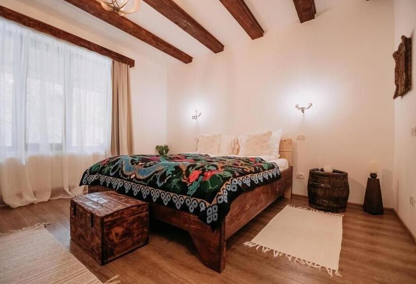 غرفة ديلوكس, Casa De Sub Munte