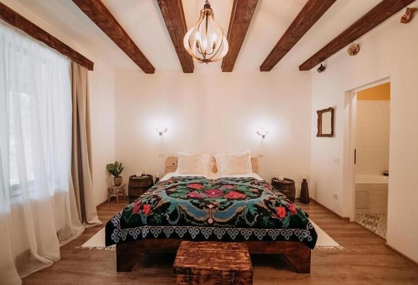 غرفة ديلوكس, Casa De Sub Munte