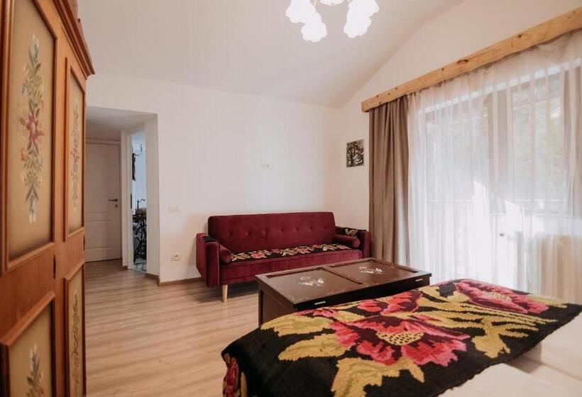 غرفة ديلوكس, Casa De Sub Munte