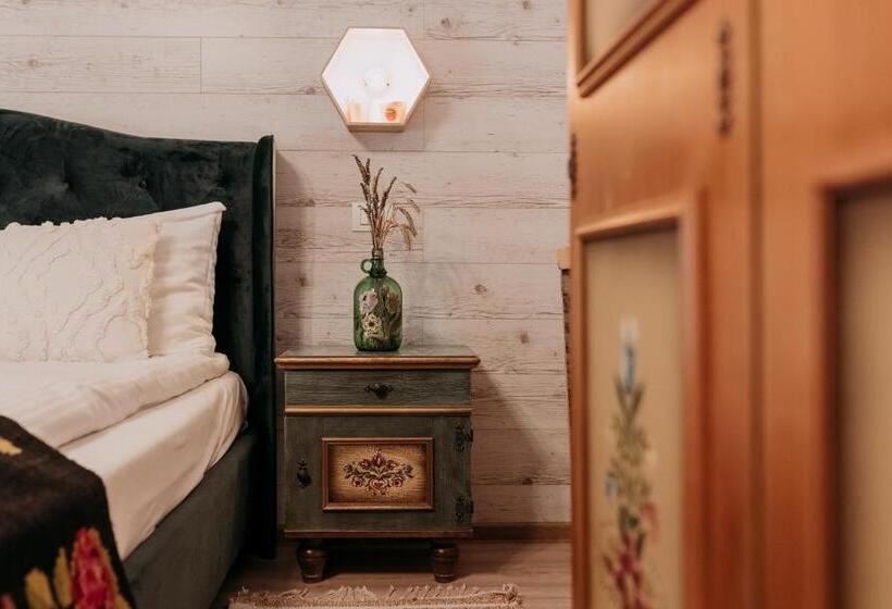 غرفة ديلوكس, Casa De Sub Munte