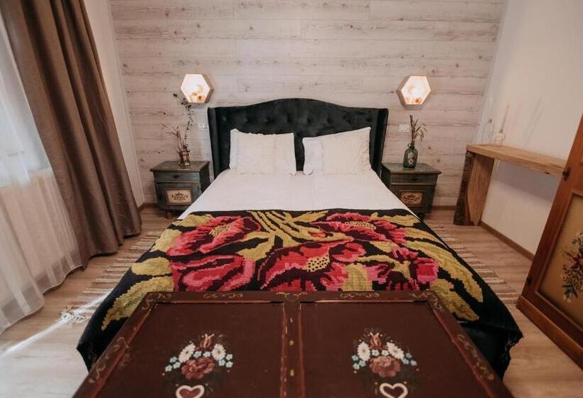 غرفة ديلوكس, Casa De Sub Munte