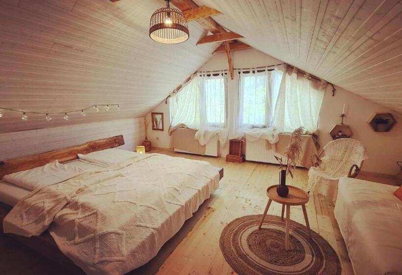 غرفة قياسية سرير كينج, Casa De Sub Munte