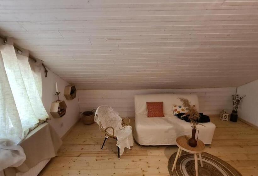 غرفة قياسية سرير كينج, Casa De Sub Munte