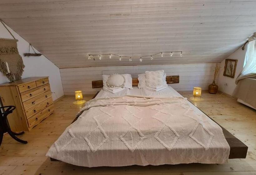 غرفة قياسية سرير كينج, Casa De Sub Munte