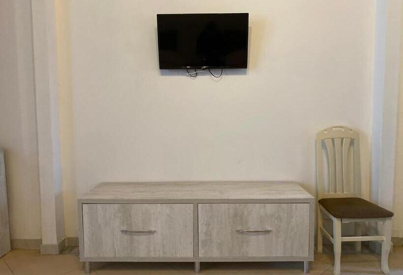 家庭间, Kompleksi Jakaj