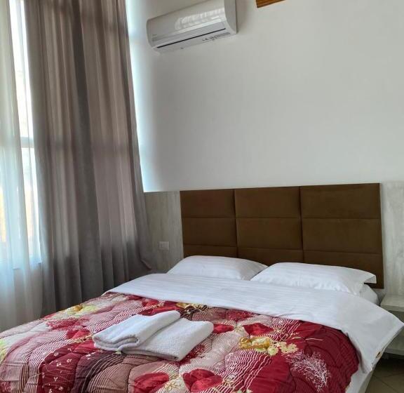 家庭间, Kompleksi Jakaj