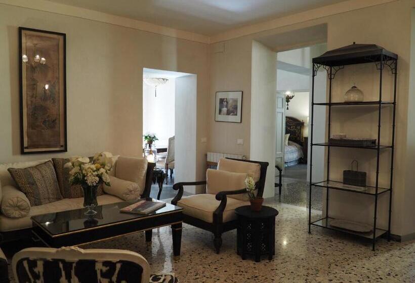 דירת חדר בקומת קרקע, Casa Ella