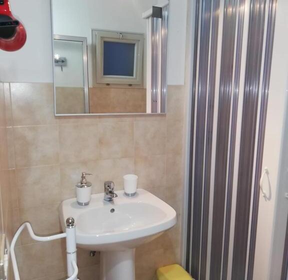 اتاق لوکس, Ciao B&b