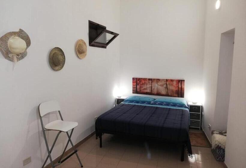 اتاق لوکس, Ciao B&b