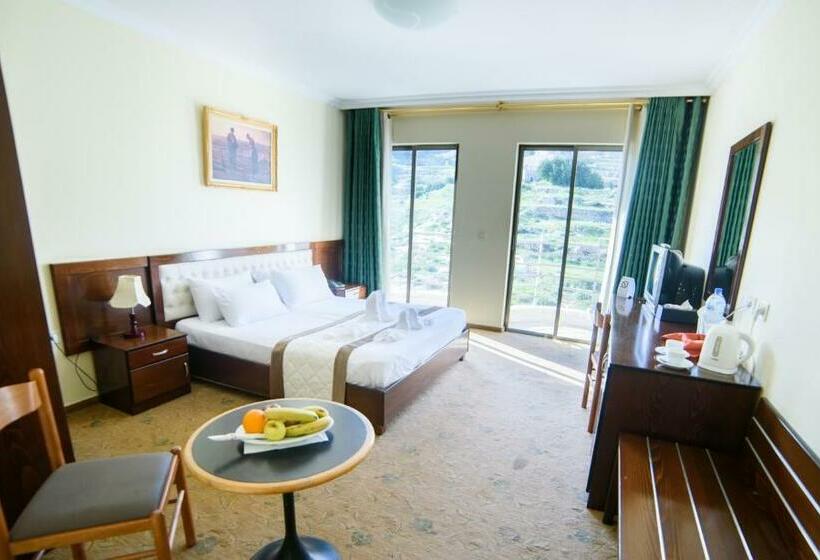 اتاق استاندارد با بالکن, Sancta Maria