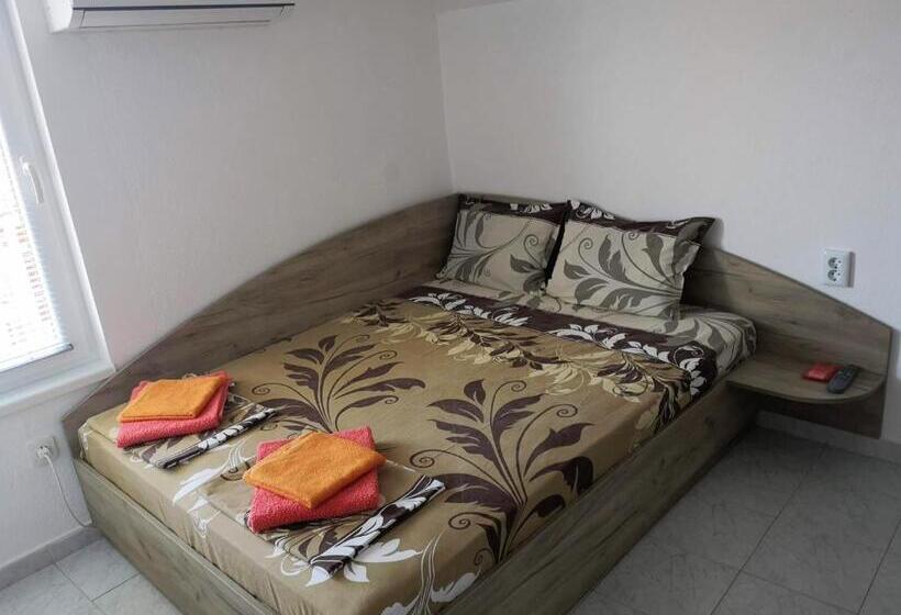 Студия Стандарт Вид на Море, Guestrooms Stoyanovi