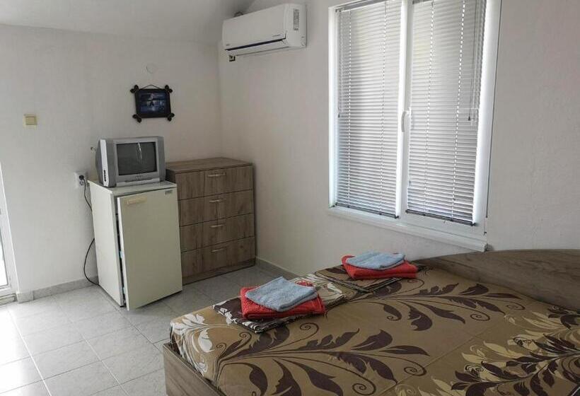 Студия Стандарт Вид на Море, Guestrooms Stoyanovi