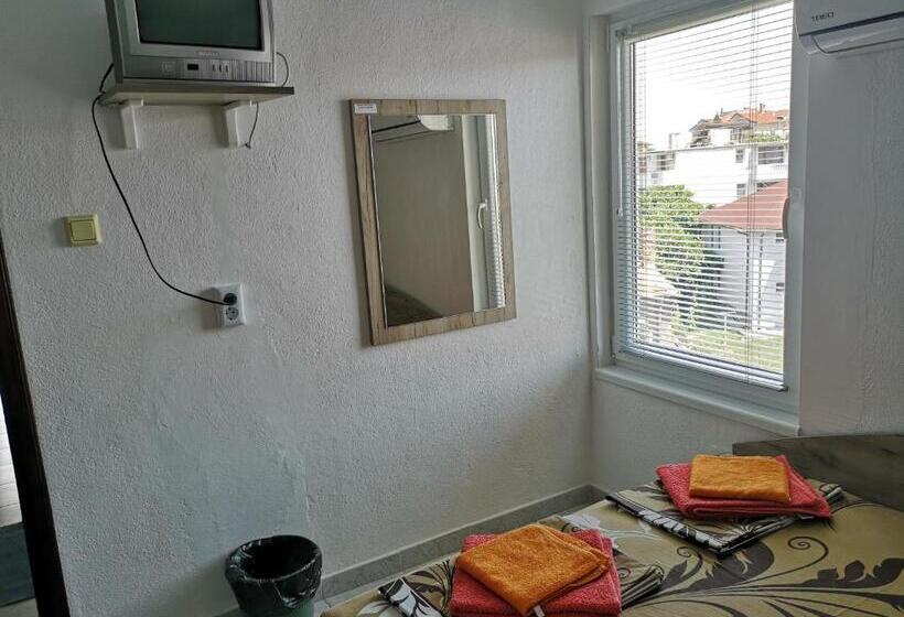 Студия Стандарт Вид на Море, Guestrooms Stoyanovi