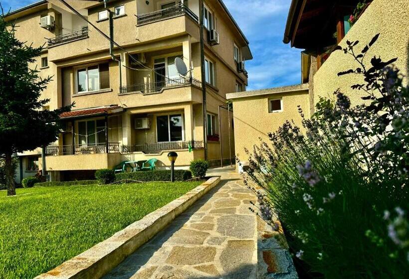 Студия Стандарт Вид на Море, Guestrooms Stoyanovi