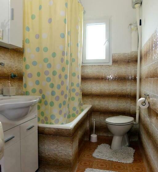 اتاق استاندارد سه تخته با بالکن, Sobe Tivat