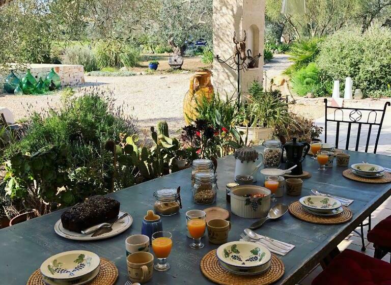 标准间, Casa Della Scrittrice