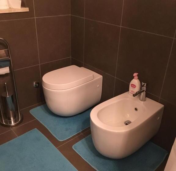 Standard room with outdoor bath, Villa Dei Cedri