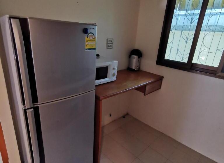 스탠다드 스튜디오, Happy Valley Pattaya