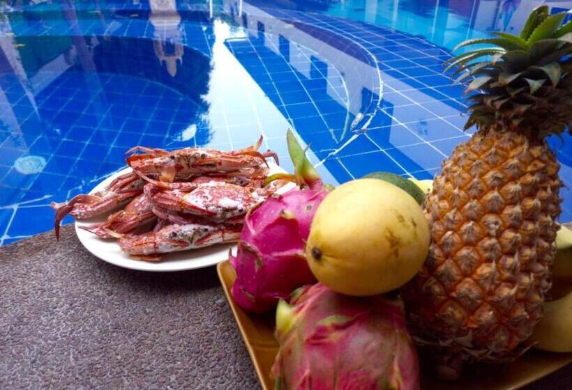 Студия Стандарт, Happy Valley Pattaya