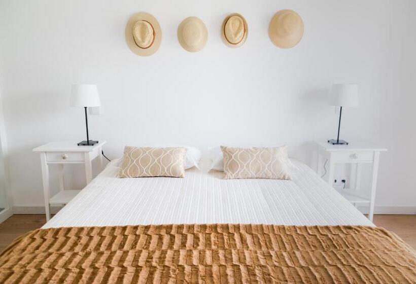 غرفة قياسية مطلّة علي حمام السباحة, Casa De Belharino