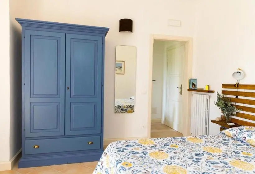 バルコニー付きスタンダードルーム, Casale De Filippo