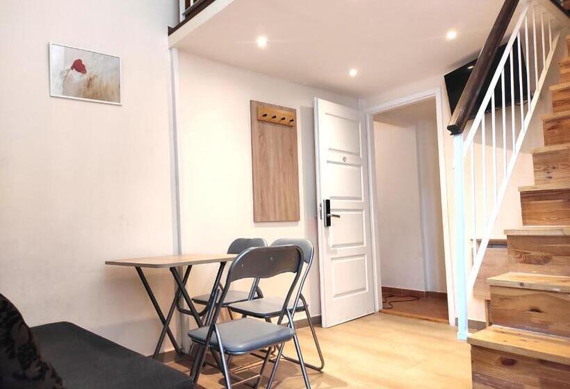 غرفة إقتصادية, Loft House Budapest