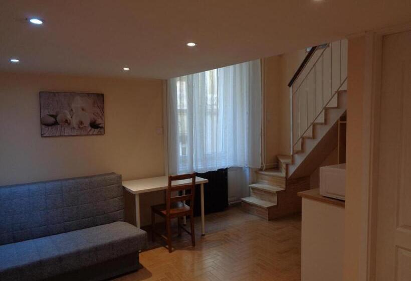 غرفة قياسية مطلة على المدينة, Loft House Budapest