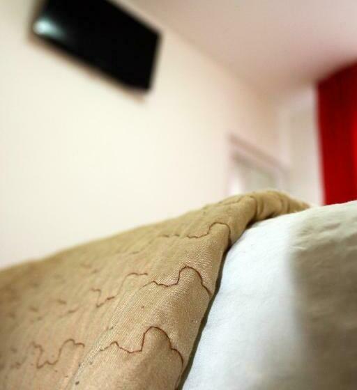 バルコニー付きデラックスルーム, Perla Munților